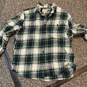 COPY - Mens J crew classics flannel size XL 2 buttons cracked hit work fine